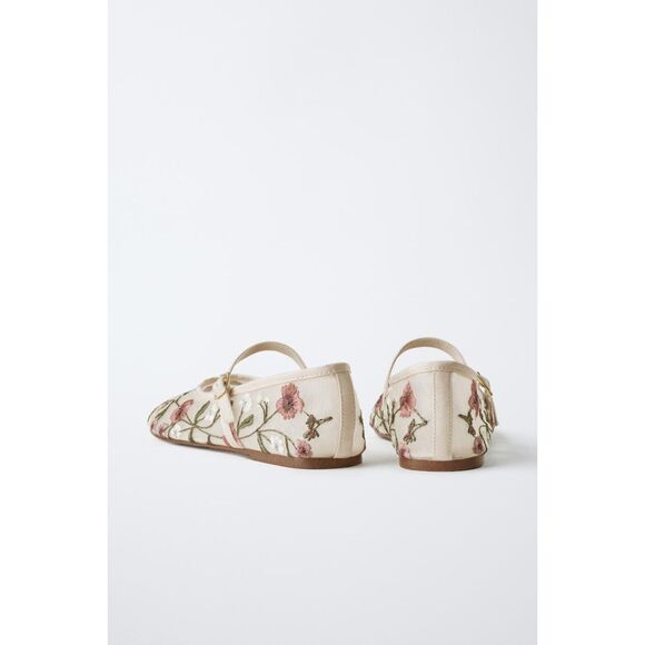 NWT ZARA GIRL EMBROIDERED BALLERINAS SHOES